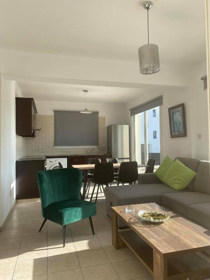 Cosy In Kato With Pool Access Appartement