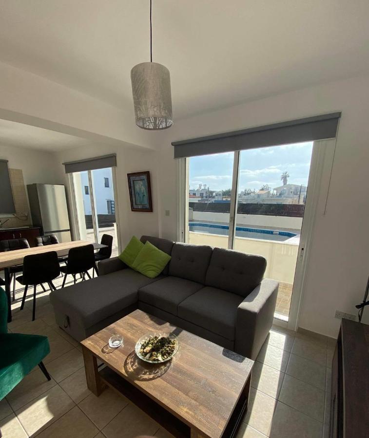 Cosy In Kato With Pool Access Appartement *